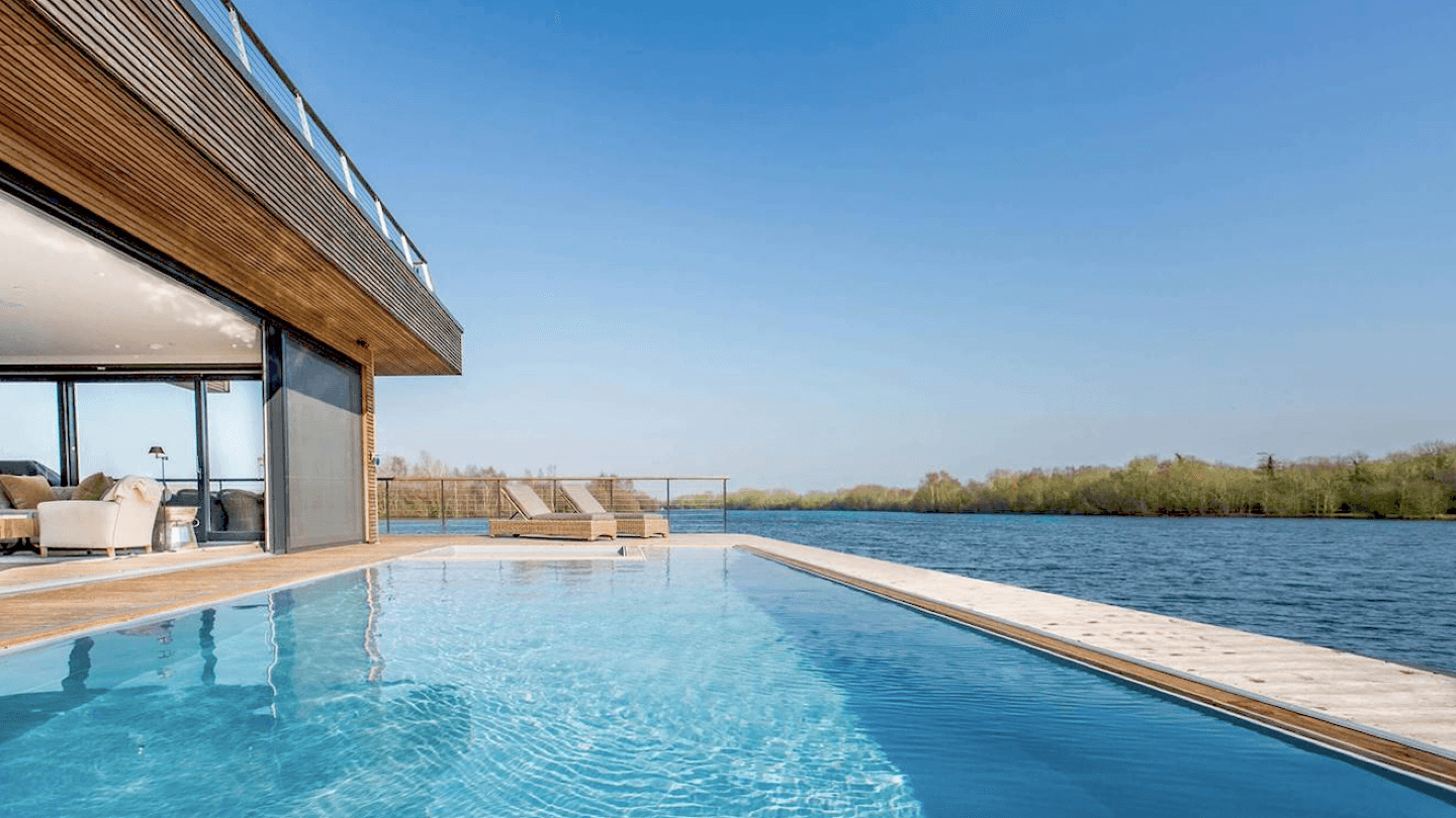 Listique's Guide to Fabulous Staycations