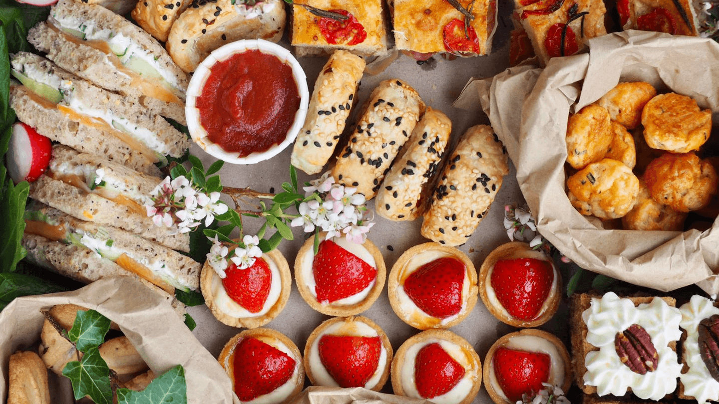 Planning a Picnic? Check Out These Luxury Hampers